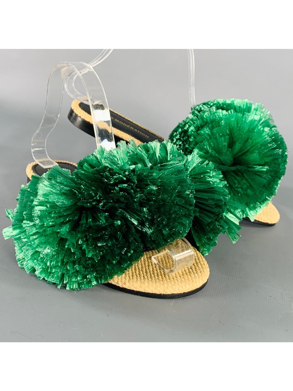 AVEC MODERATION Size 6 Green Natural Leather Embellishment Slip On Sandals